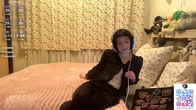 AliceInYourWonders webcam