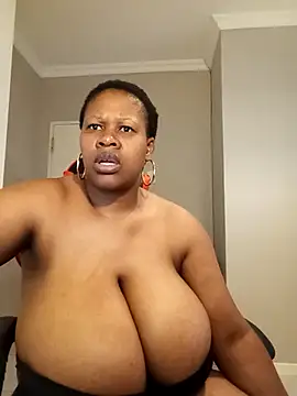 Webcam Model (bustylisa1983)  is live.Free join now!