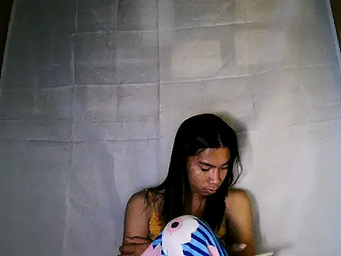 Asian_PrettyAle webcam