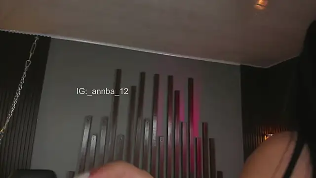 annie_barozzi webcam