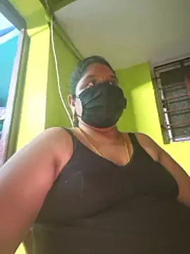 villageanuty (F milf) - Ticket Show