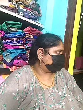 villageanuty (F milf) - Ticket Show