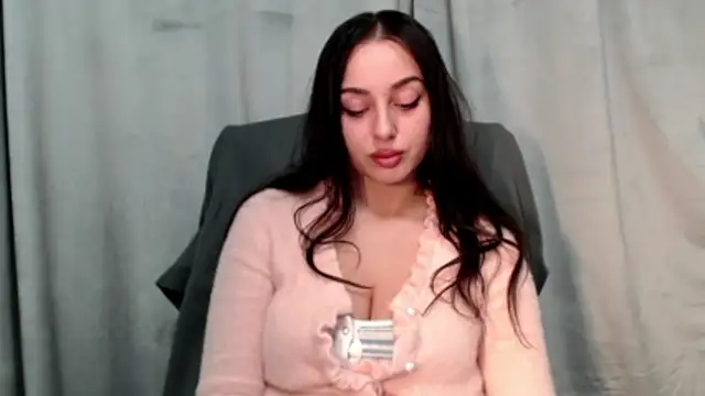 courtneyPerfect webcam