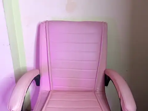 Its_cherry_magic webcam