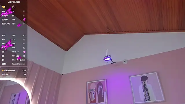 elodie_walker webcam