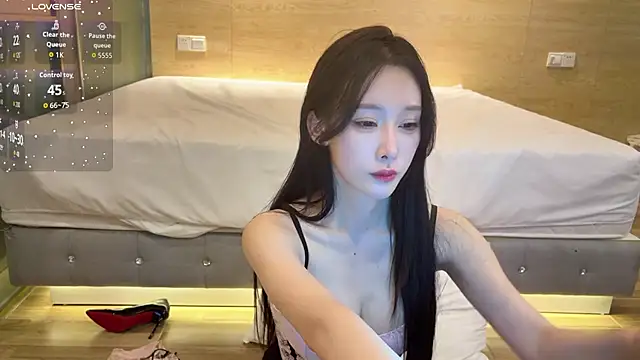 美女SL-99在线直播