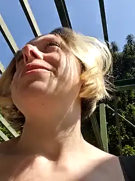 Public_Katrisha webcam