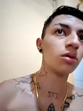 nickandabby_ (G teen) - Sitting on Nick's face without pantys