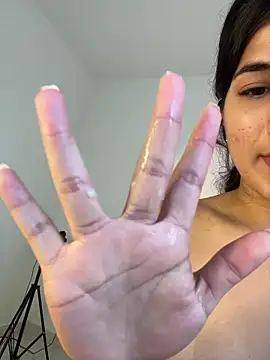 lauracatalina (F teen) - OPEN ASS + OPEN PUSSY