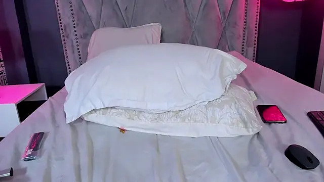 Manelyk_evanss_ webcam