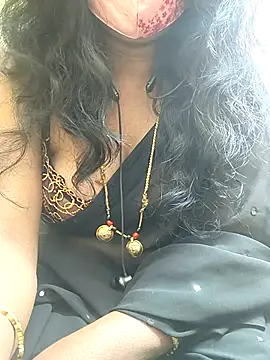 preeti345 (F milf) - Buy a New Computer