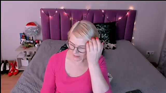 sabrinamacmarren webcam