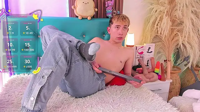 Naughty__Chriss webcam