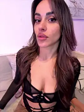 Webcam Model (-Alisa)  is live.Free join now!