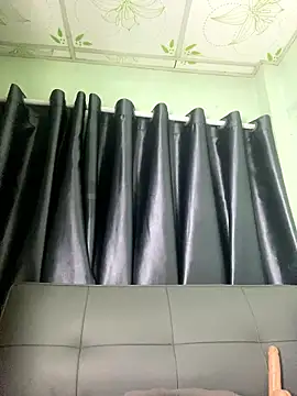 Webcam Model (Ly_Chuppy)  is live.Free join now!