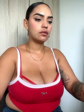 Sara-77 webcam
