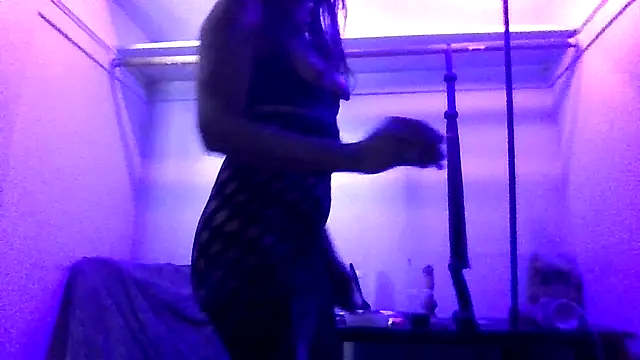 NastyBlackslaveGirl webcam