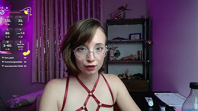 Elise_Nyx webcam