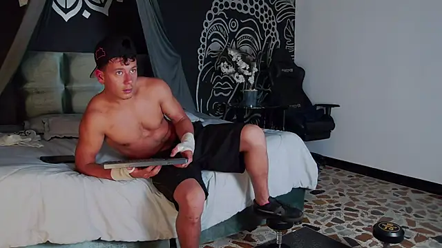 MagnusKnight_ webcam