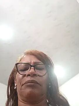 bustymilf_ - BustyMilf_'s free webcam - UK Sex Cams