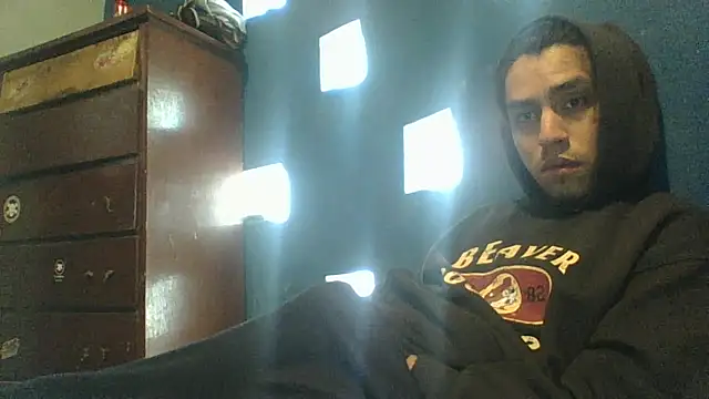 AlexAlejandro13 webcam