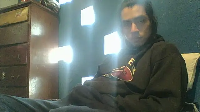 AlexAlejandro13 webcam