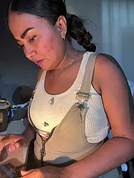 Ariana_Rodriguez webcam