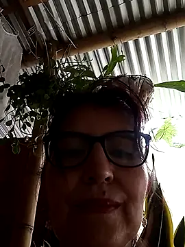 swity_foster (F mature) - Ducha y baile