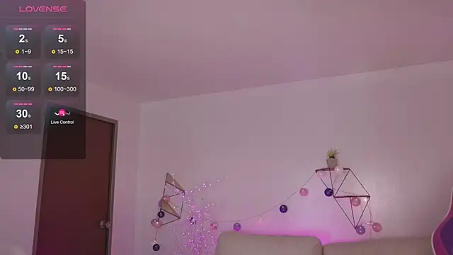 Enola_Holmes_ webcam