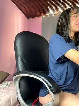 Webcam Model (_zoe_bakerr)  is live.Free join now!