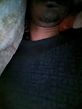 dreamtoungelick69 webcam