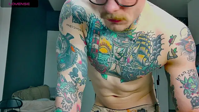 white_King9999 webcam