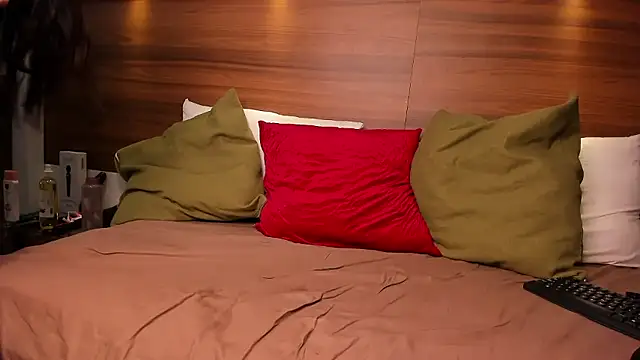 AriadnaHarper webcam