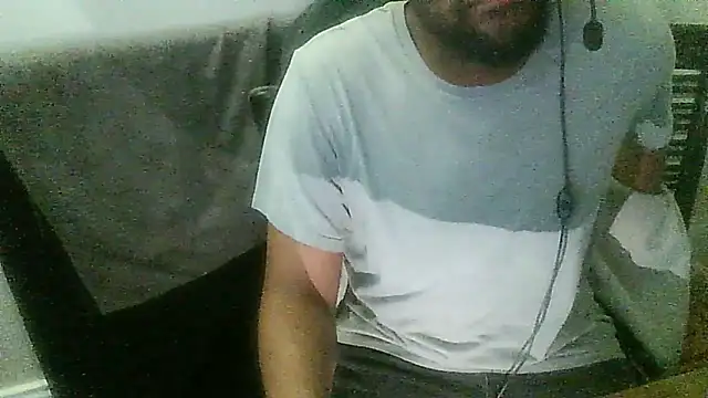 MrUnintentional webcam