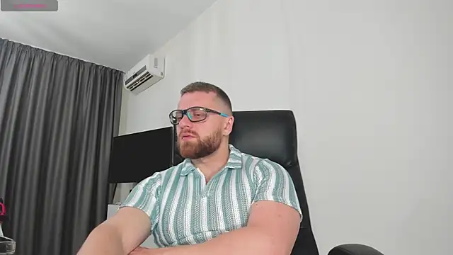 Findom_guy webcam