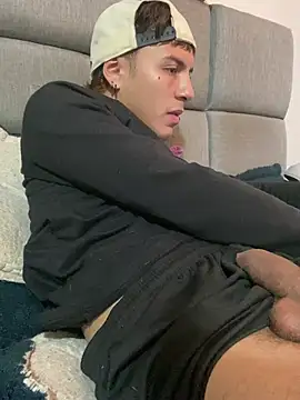 NaytonFreeman webcam