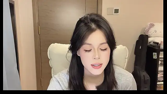 美女Koi-00在线直播