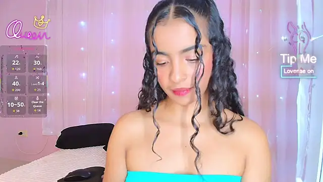 SunnyGilmoree webcam