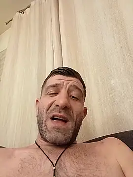 alexdaniel89 (Ask my age) - I want to enjoy dis day