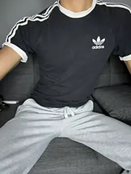 Harmanarab_adrian webcam