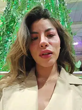 karen_san_miguel (G young) - Omg! Flash pussy+flash tits in public😈
