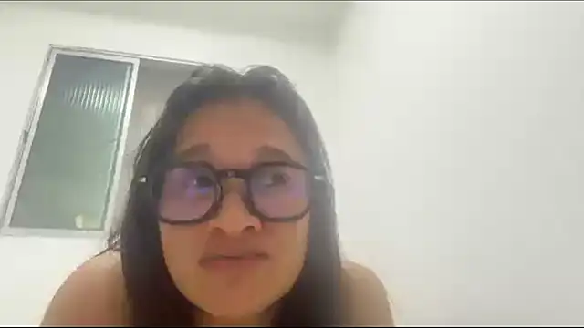 KarlySchnobrich webcam