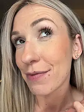 lola_tentatiion webcam