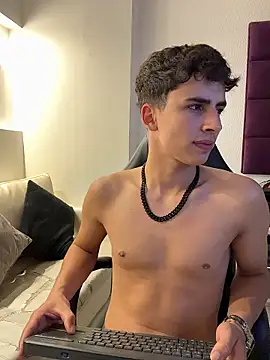 AdrianRinaldi webcam
