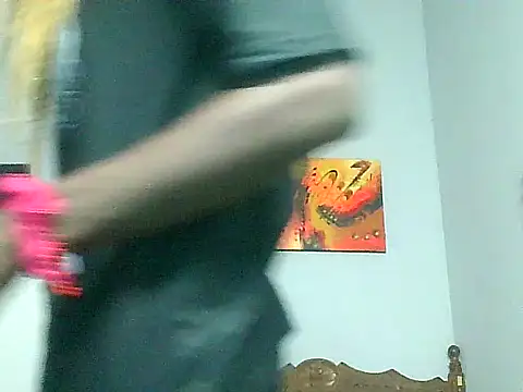 fetichefantasi24cm webcam