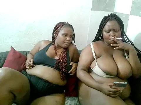 PickyDivaxx21 webcam