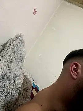 neversmile225 (M young) - Toys