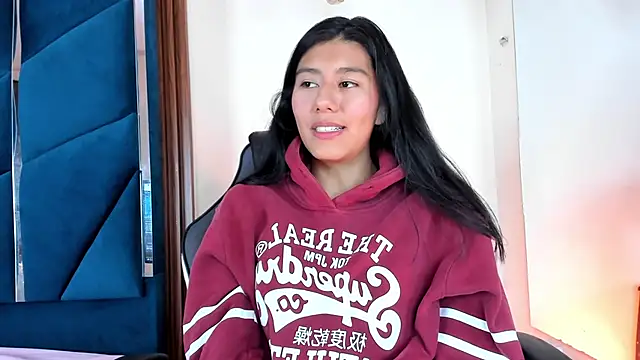 CarlaAlvez webcam stripchat model stream image