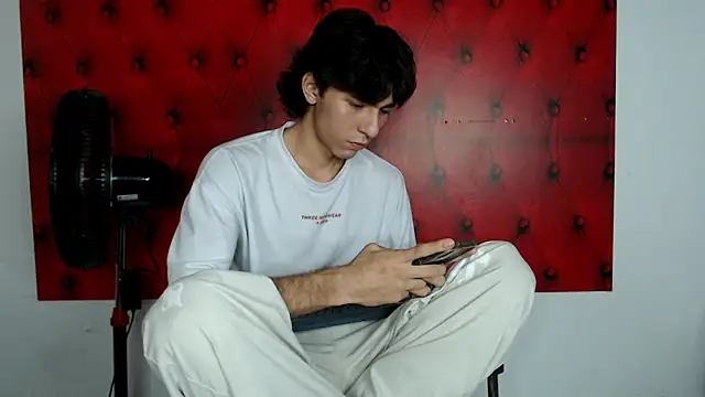 Bryant_Connor webcam