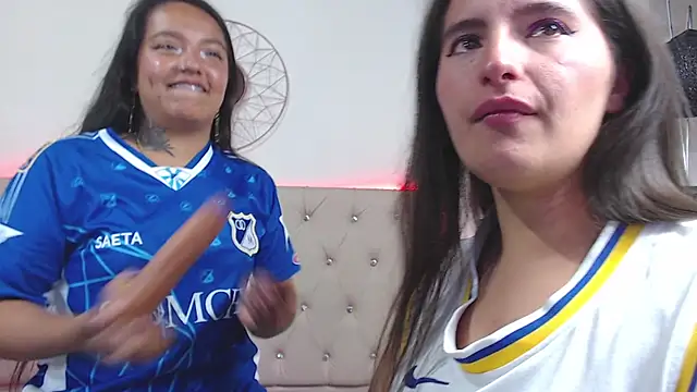 sharon_and_sharit webcam